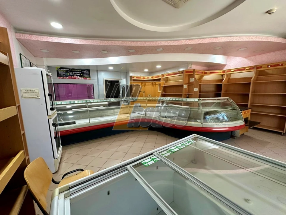 Loja para Arrendamento em Costa da Caparica Foto 1