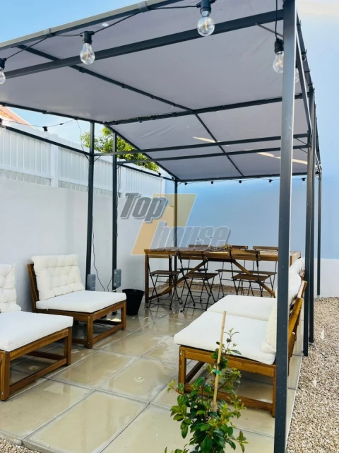 Moradia T10 para Venda em Costa da Caparica