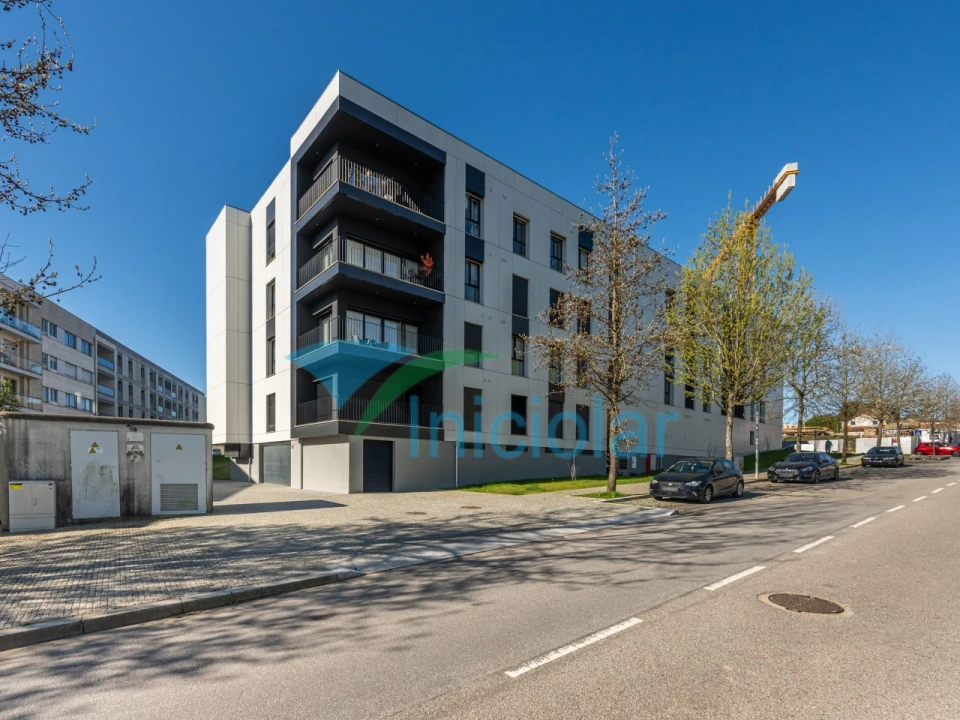 Apartamento T3 para Venda em Cidade da Maia Foto 20