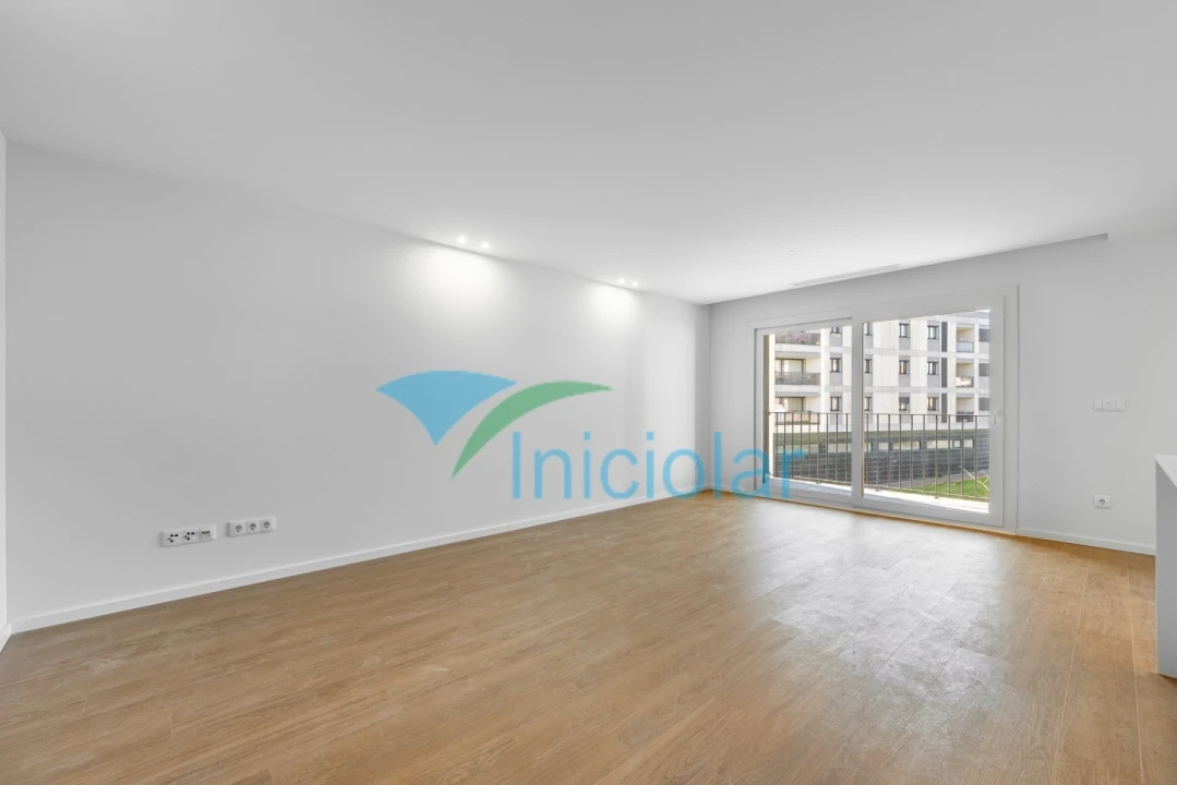 Apartamento T3 para Venda em Cidade da Maia Foto 4