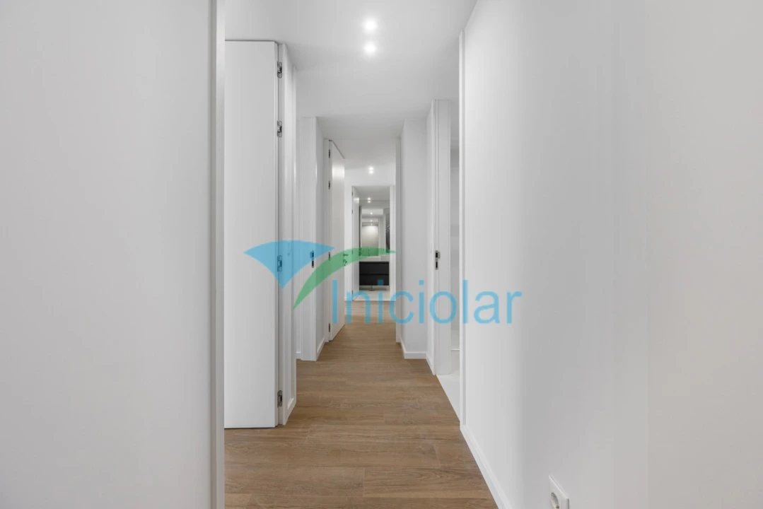 Apartamento T3 para Venda em Cidade da Maia Foto 8