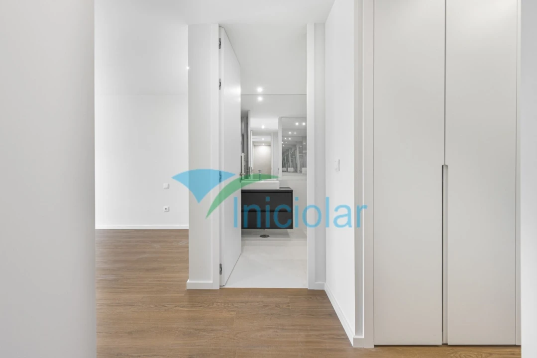 Apartamento T3 para Venda em Cidade da Maia Foto 9