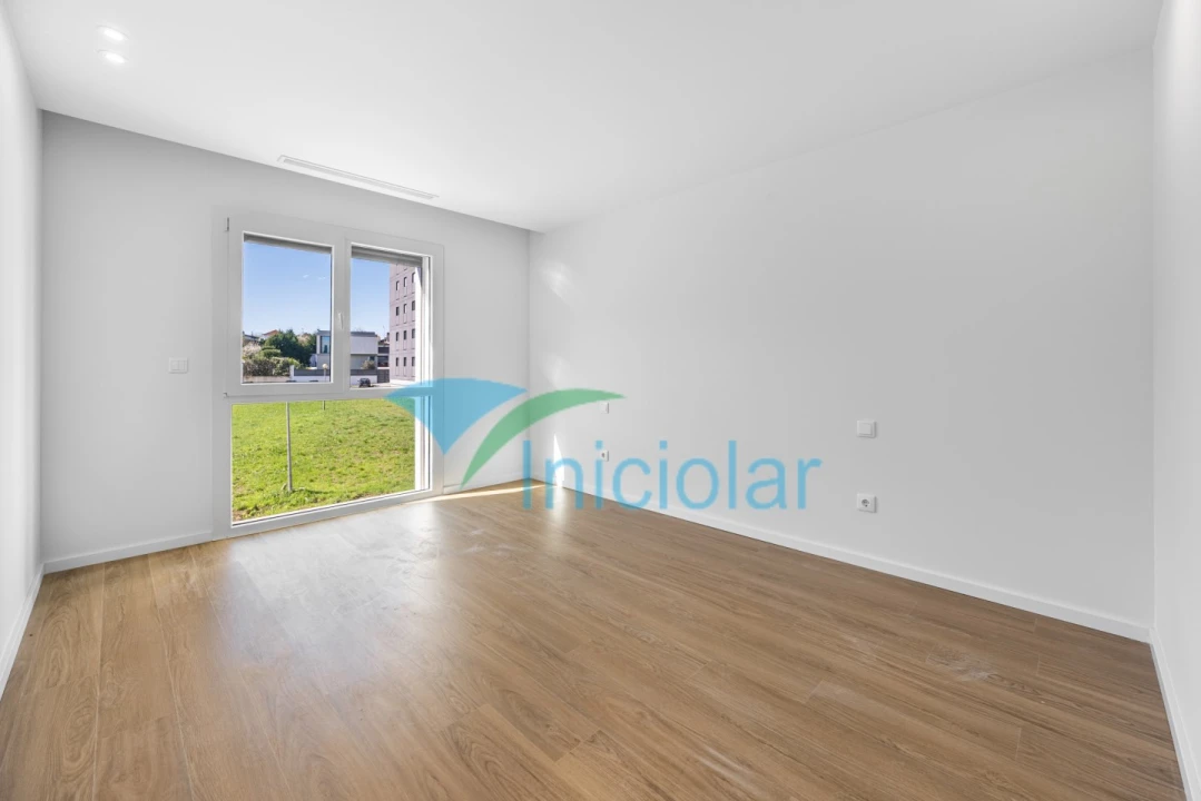 Apartamento T3 para Venda em Cidade da Maia Foto 10
