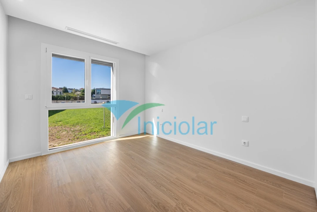 Apartamento T3 para Venda em Cidade da Maia Foto 13