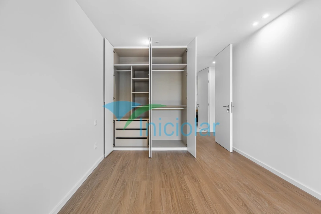 Apartamento T3 para Venda em Cidade da Maia Foto 14