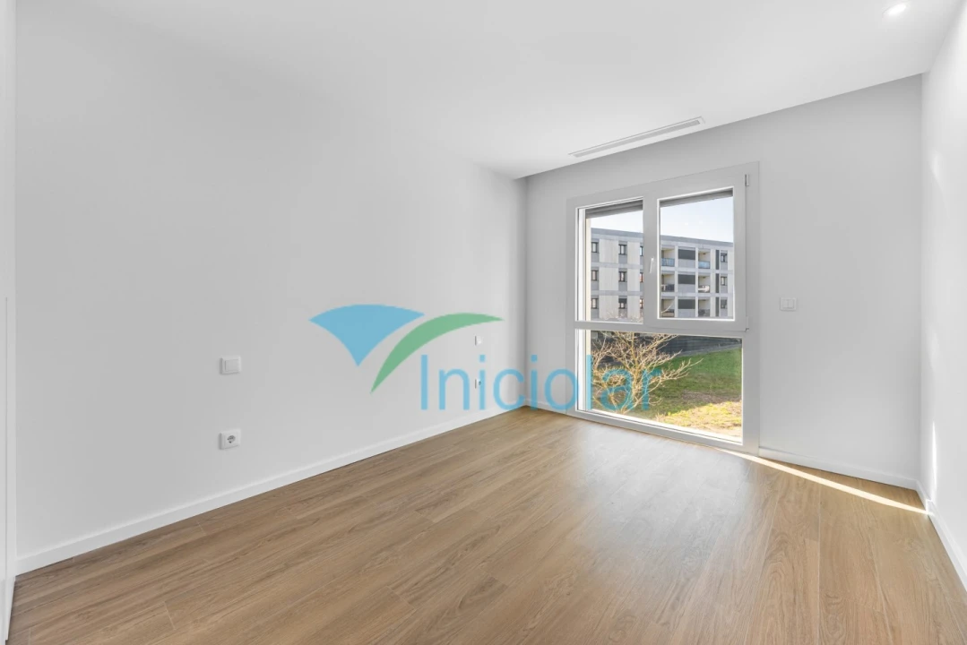 Apartamento T3 para Venda em Cidade da Maia Foto 16