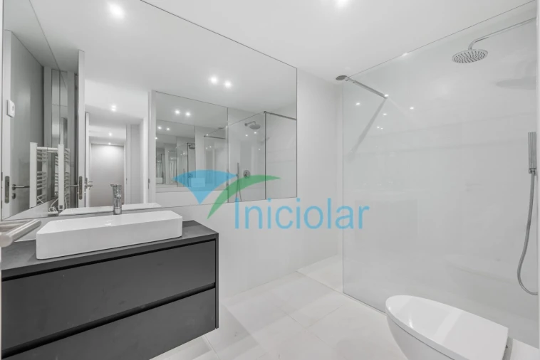 Apartamento T3 para Venda em Cidade da Maia Foto 12