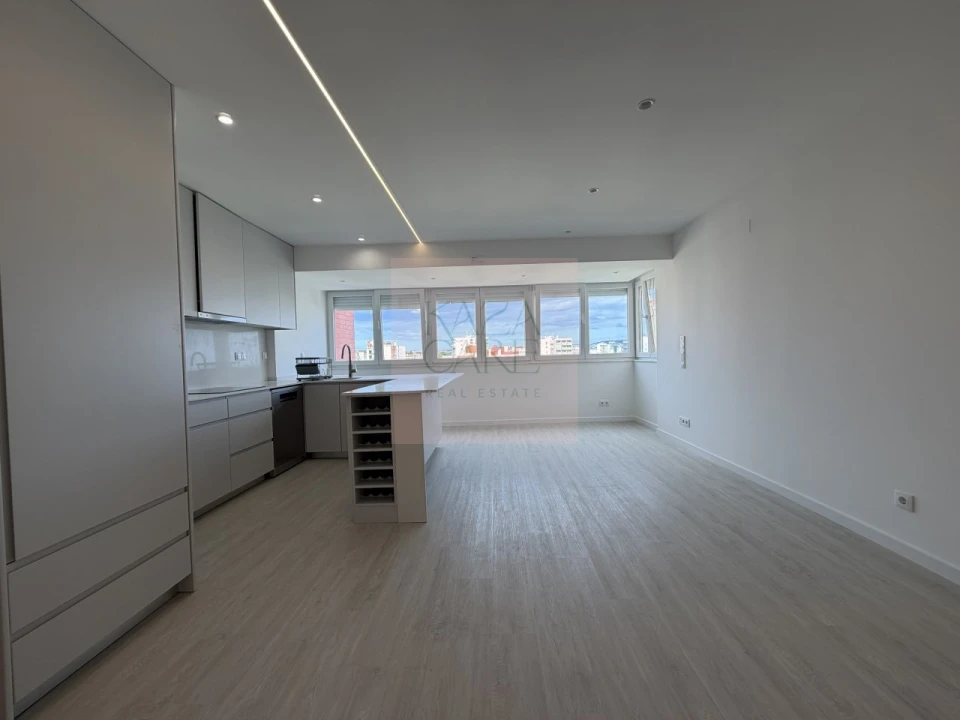Apartamento T3 para Venda em Olivais Foto 3