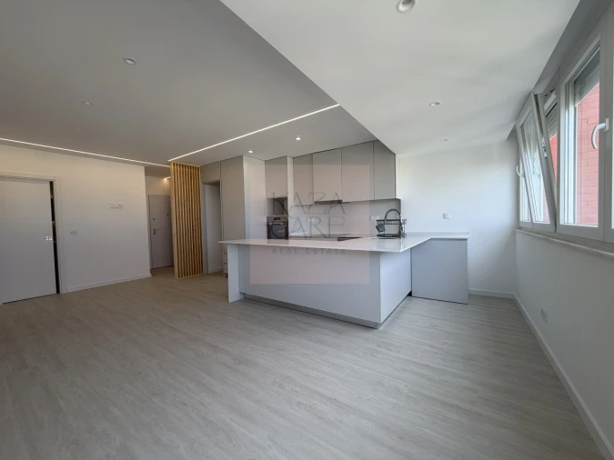 Apartamento T3 para Venda em Olivais Foto 5