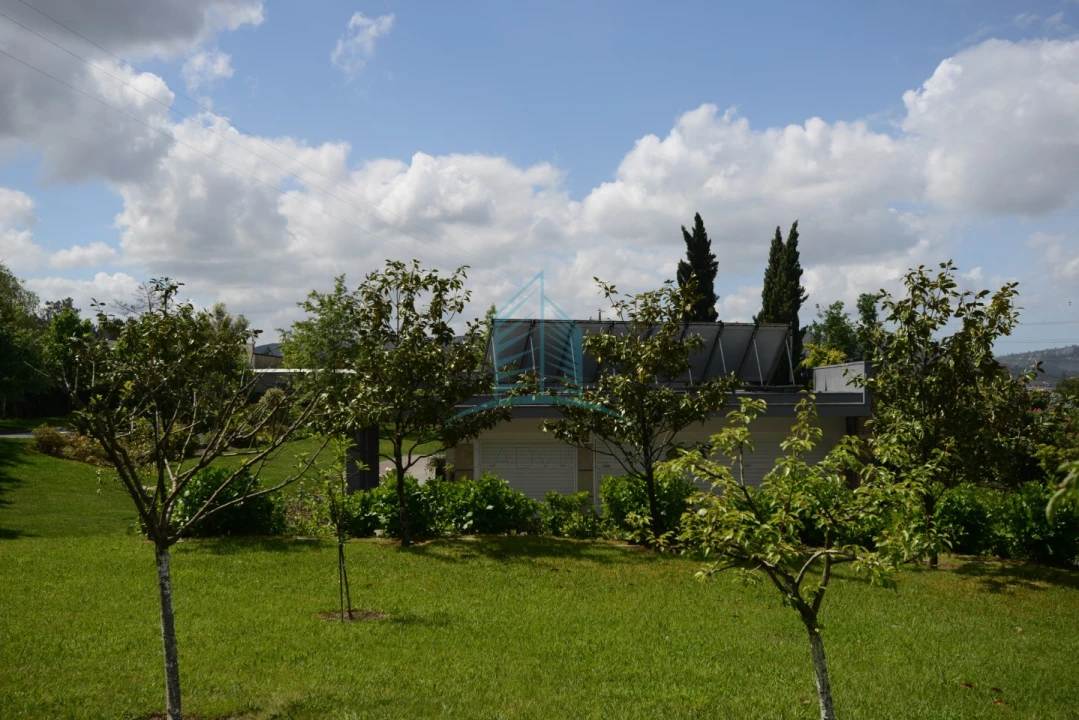 Moradia T3 para Venda em Campo e Sobrado Foto 9