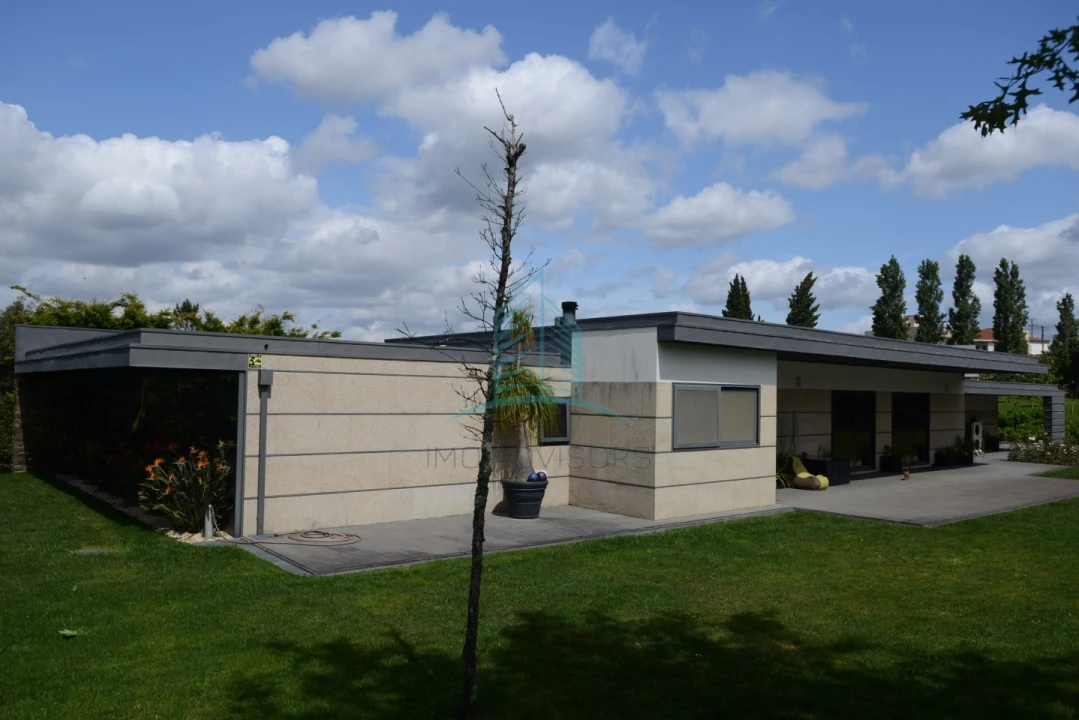 Moradia T3 para Venda em Campo e Sobrado Foto 15