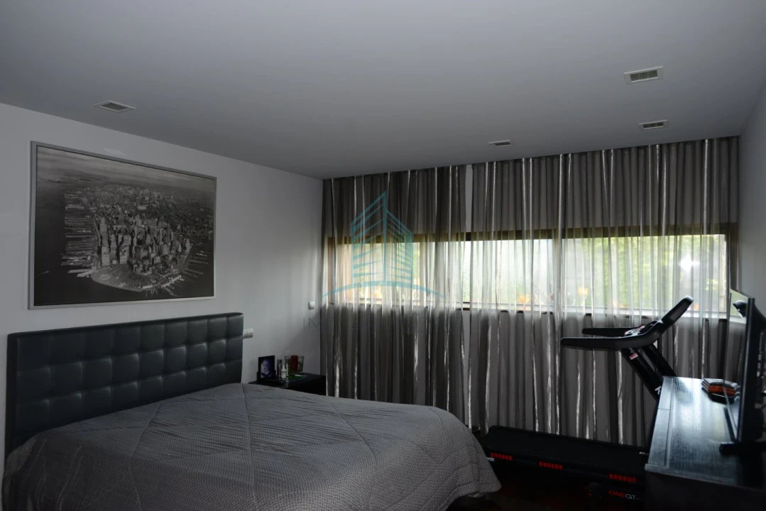 Moradia T3 para Venda em Campo e Sobrado Foto 30