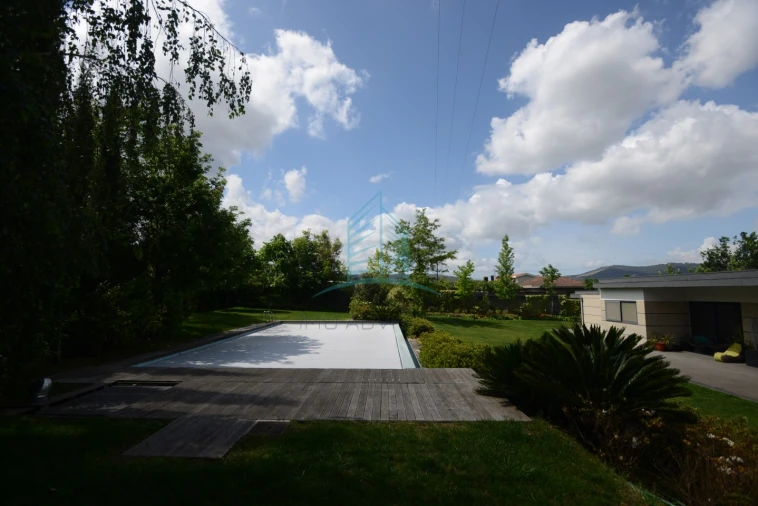 Moradia T3 para Venda em Campo e Sobrado Foto 13