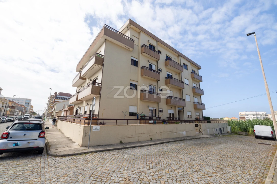 Apartamento T2 para Venda em Vila do Conde Foto 2