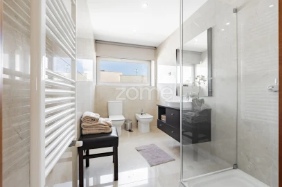 Moradia T5 para Venda em Esposende, Marinhas e Gandra