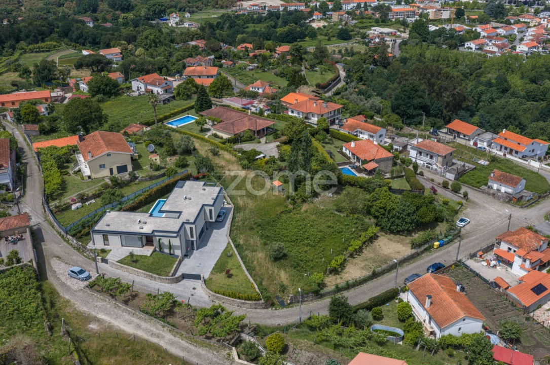 Terreno para Venda em Loivo Foto 11