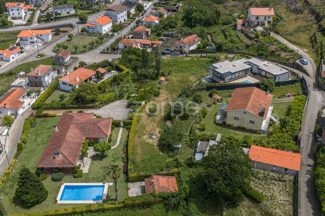 Terreno para Venda em Loivo Foto 7
