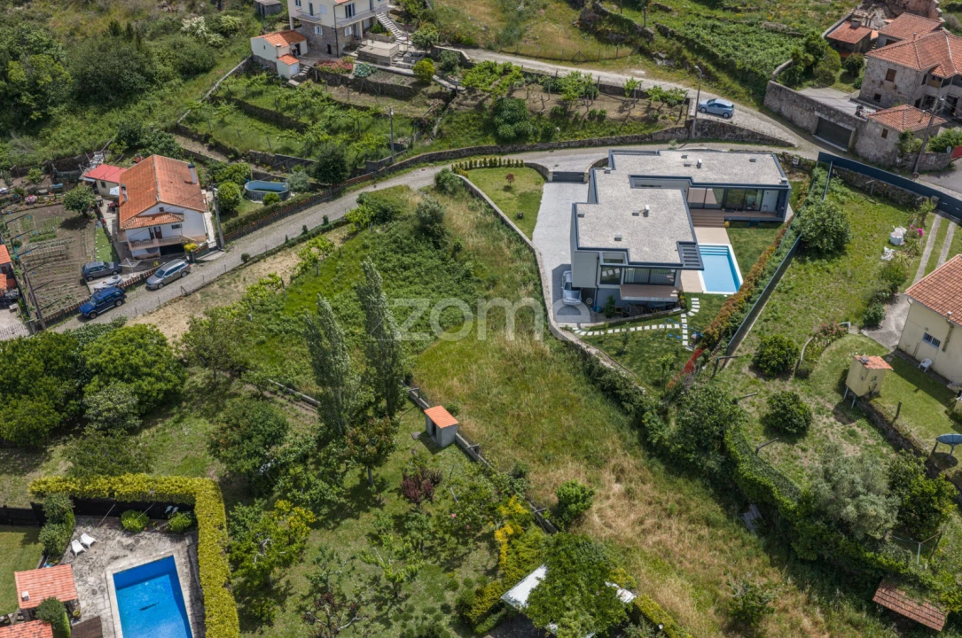 Terreno para Venda em Loivo Foto 8