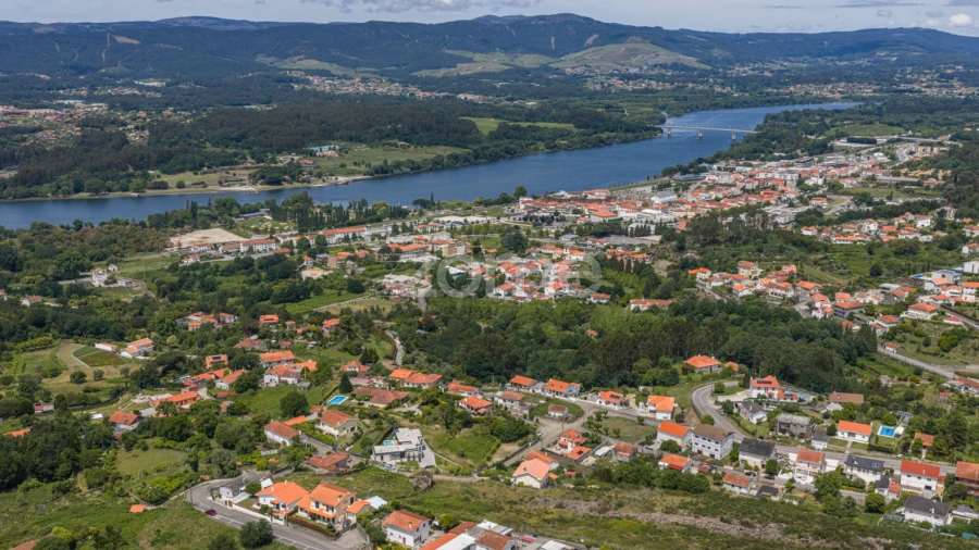 Terreno para Venda em Loivo