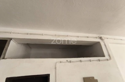 Terreno Comércio / Armazém para Arrendamento em São Domingos de Rana