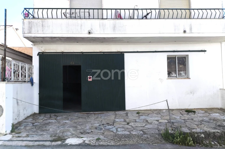 Terreno Comércio / Armazém para Arrendamento em São Domingos de Rana Foto 13