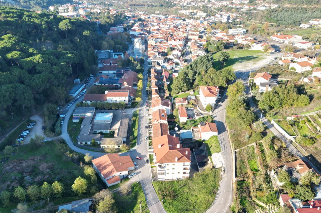 Apartamento T3 para Venda em Arganil Foto 13