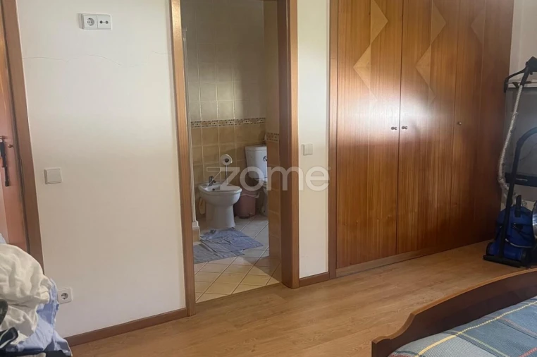 Apartamento T3 para Venda em Marinha Grande Foto 12