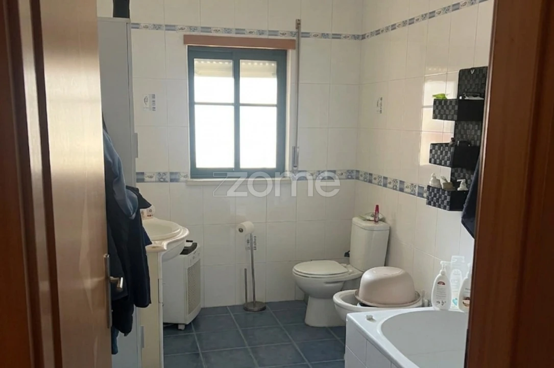 Apartamento T3 para Venda em Marinha Grande Foto 13
