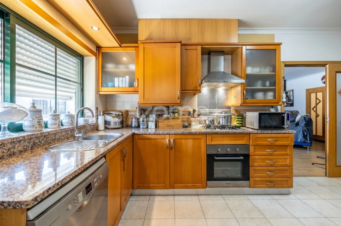 Apartamento T3 para Venda em Marinha Grande Foto 1