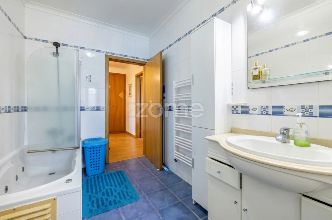 Apartamento T3 para Venda em Marinha Grande Foto 17