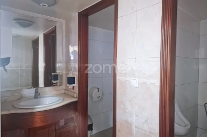 Negócio para Venda em Odivelas