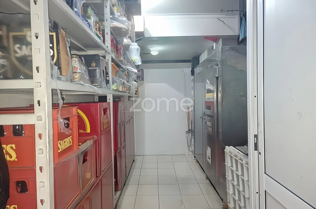 Negócio para Venda em Odivelas Foto 8