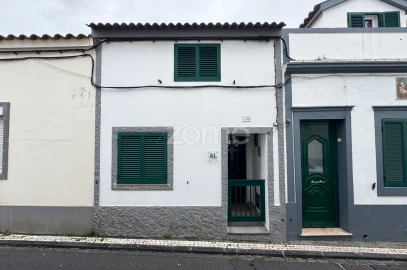 Moradia T2 para Venda em Ponta Delgada (São José)