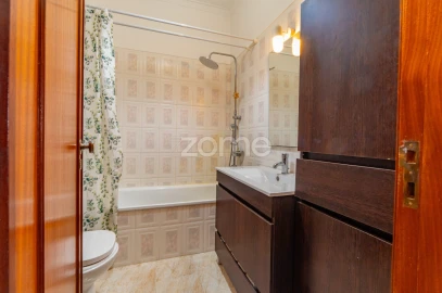 Apartamento T3 para Venda em Seixal, Arrentela e Aldeia de Paio Pires