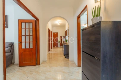 Apartamento T3 para Venda em Seixal, Arrentela e Aldeia de Paio Pires