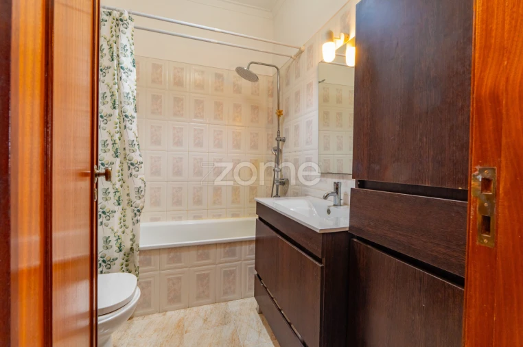 Apartamento T3 para Venda em Seixal, Arrentela e Aldeia de Paio Pires Foto 17