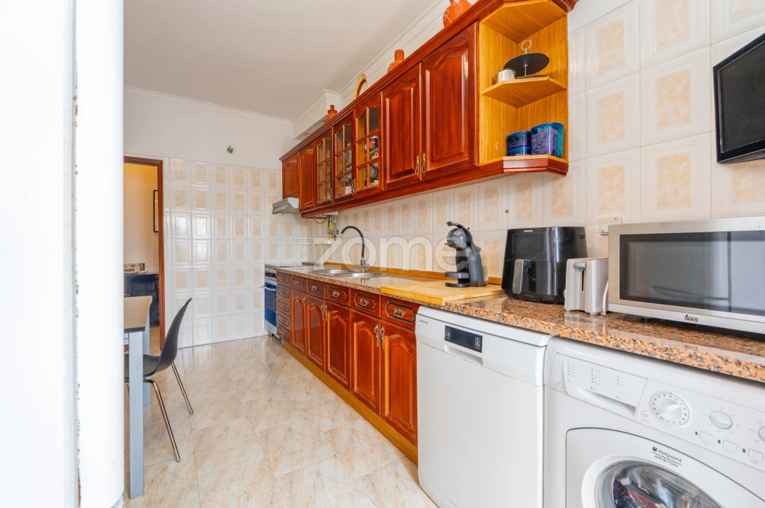 Apartamento T3 para Venda em Seixal, Arrentela e Aldeia de Paio Pires Foto 6