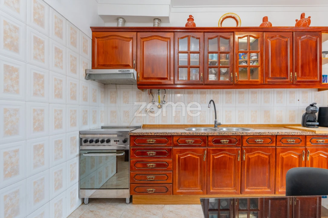 Apartamento T3 para Venda em Seixal, Arrentela e Aldeia de Paio Pires Foto 8