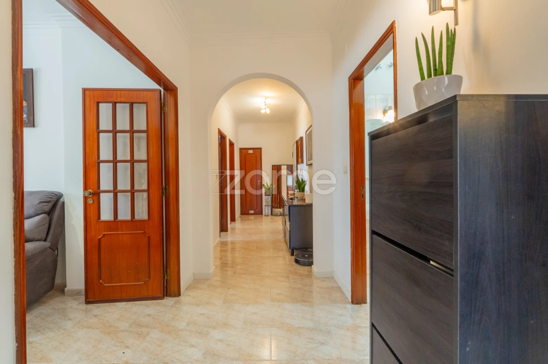 Apartamento T3 para Venda em Seixal, Arrentela e Aldeia de Paio Pires Foto 11