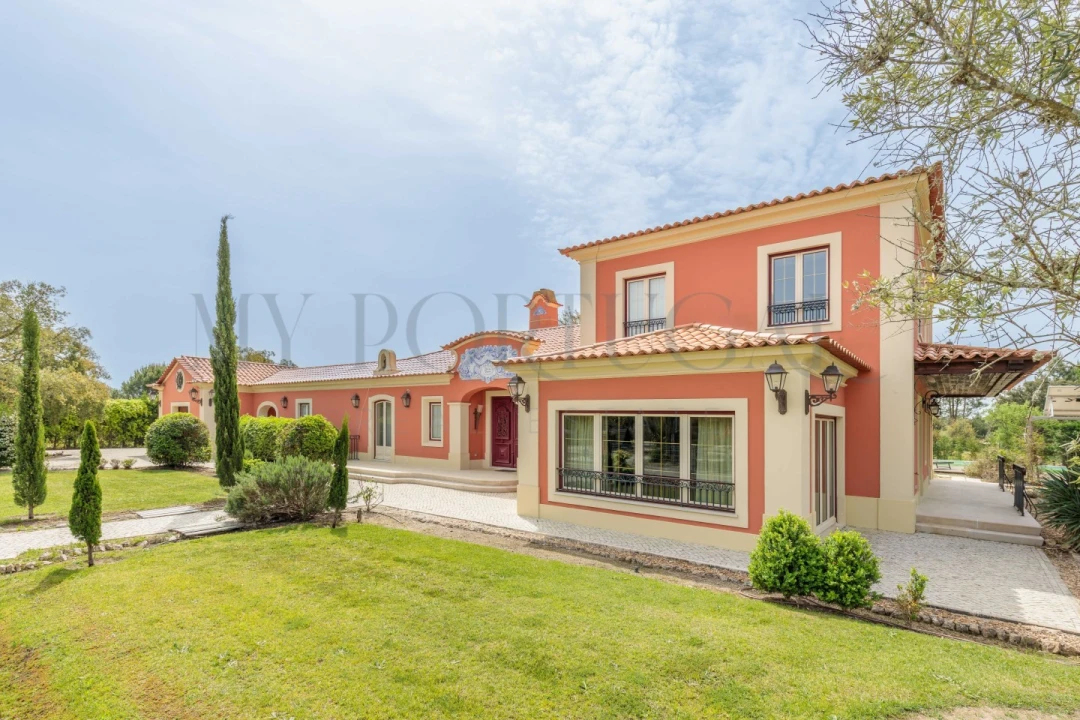 Moradia T4 para Venda em Santo Estêvão Foto 4