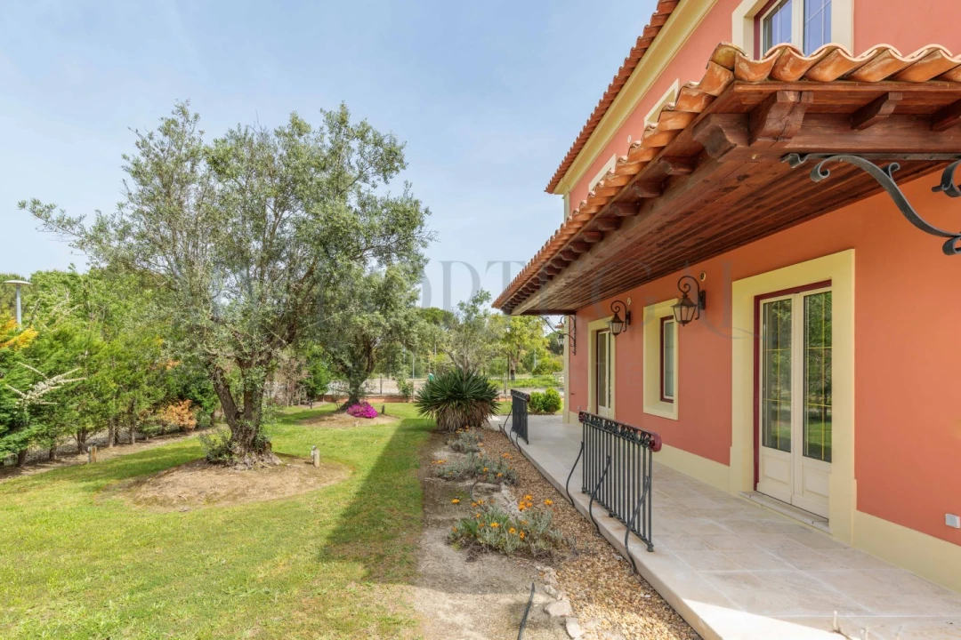 Moradia T4 para Venda em Santo Estêvão Foto 11