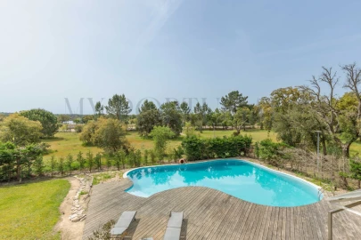 Moradia T4 para Venda em Santo Estêvão