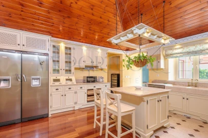 Moradia T4 para Venda em Santo Estêvão