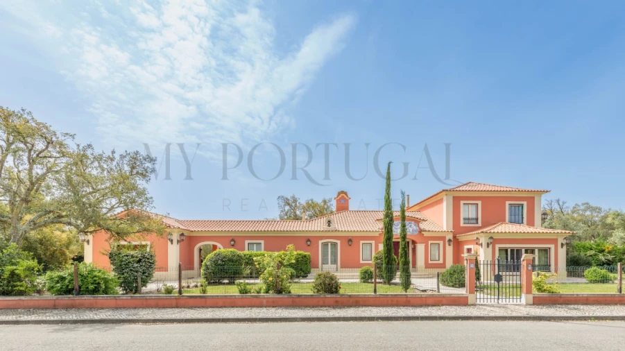 Moradia T4 para Venda em Santo Estêvão Foto 2