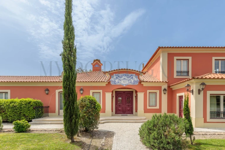 Moradia T4 para Venda em Santo Estêvão Foto 3