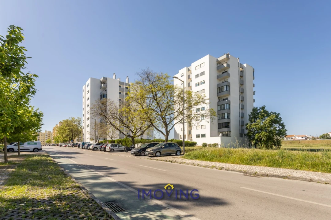 Apartamento T2 para Venda em Barreiro e Lavradio Foto 1