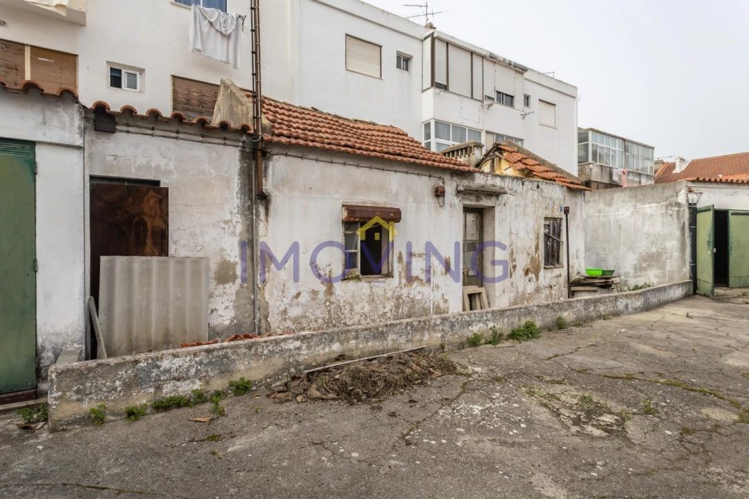 Prédio para Venda em Barreiro e Lavradio Foto 34