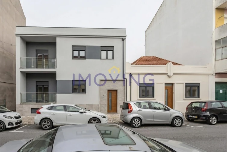 Prédio para Venda em Barreiro e Lavradio Foto 48