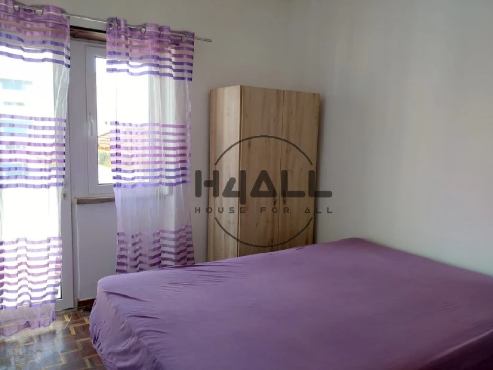 Apartamento T2 para Arrendamento em Amora Foto 8