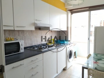 Apartamento T2 para Arrendamento em Amora